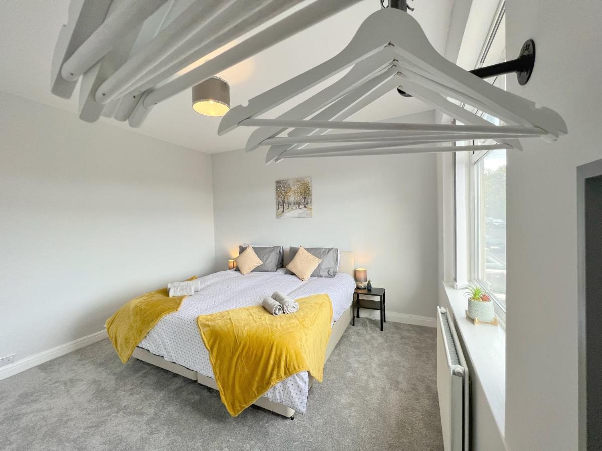 Cheerful 3 Bedroom Home With Netflix And Wi-Fi Middleton (Greater Manchester) Exterior foto